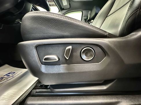 Used 2025 GMC Sierra 3500 Denali w/ Denali Reserve Package image 14