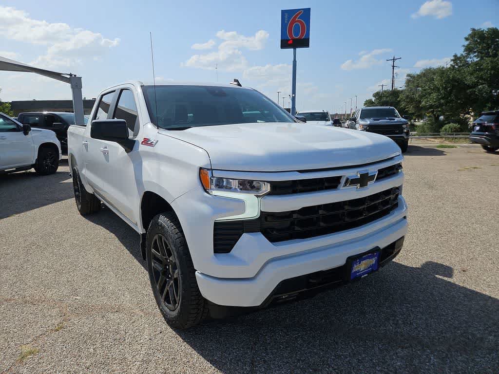 New 2026 Chevrolet Silverado 1500 RST w/ Z71 Off-Road Package AWD/4WD image 2