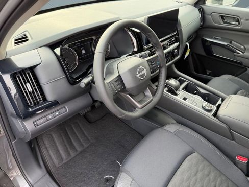 New 2026 Nissan Pathfinder SV AWD/4WD image 4