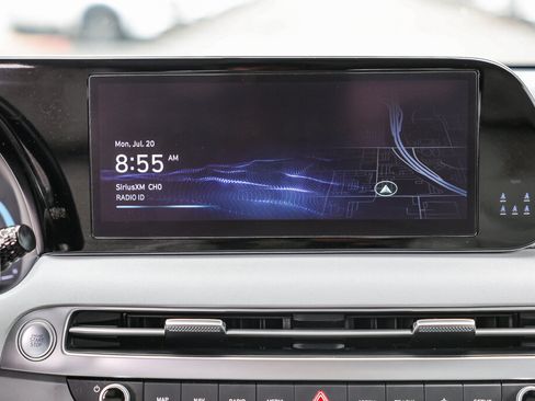 Used 2024 Hyundai Palisade SEL FWD image 4