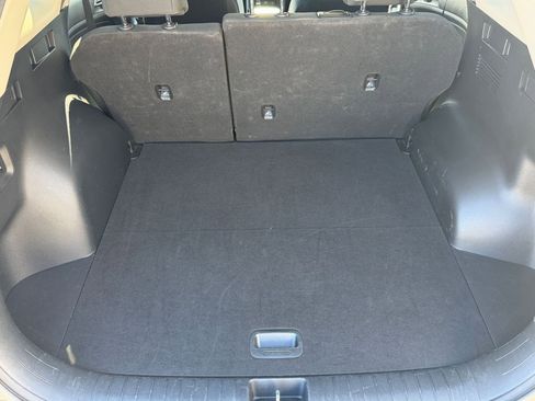 Used 2025 Kia Sportage LX image 30
