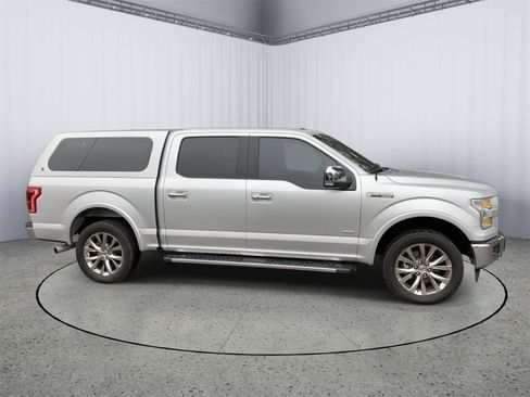 Used 2017 Ford F150 Lariat image 5