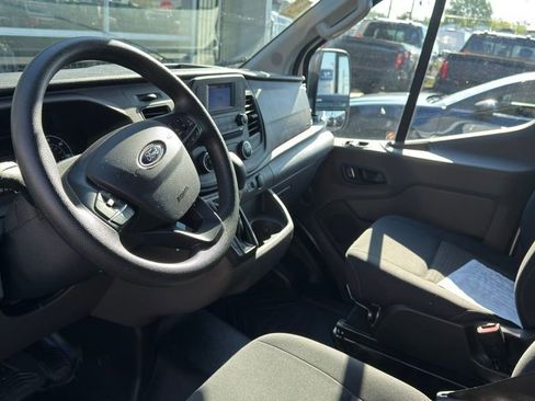 Used 2024 Ford Transit 250 Low Roof w/ Exterior Upgrade Package RWD image 9