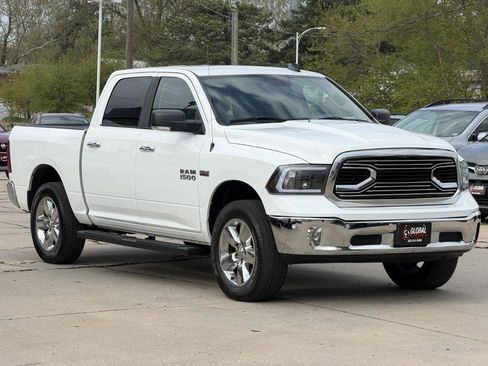 Used 2017 RAM 1500 Big Horn AWD/4WD image 2