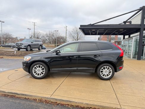 Used 2010 Volvo XC60 T6 image 8