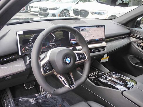 New 2026 BMW 530i w/ M Sport Package RWD image 17