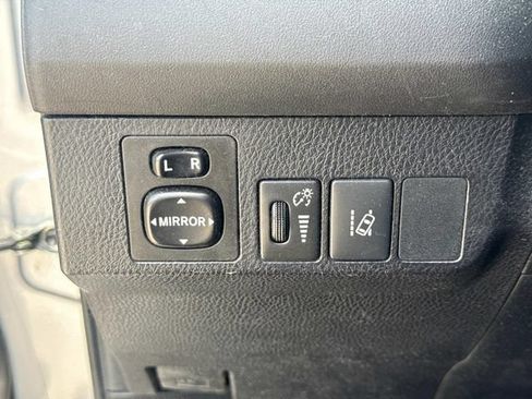 Used 2017 Toyota RAV4 LE FWD image 25