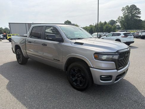 Used 2025 RAM 1500 Big Horn AWD/4WD image 8