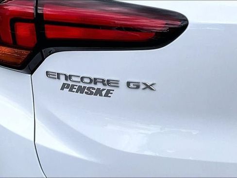 Used 2024 Buick Encore GX Preferred FWD image 31