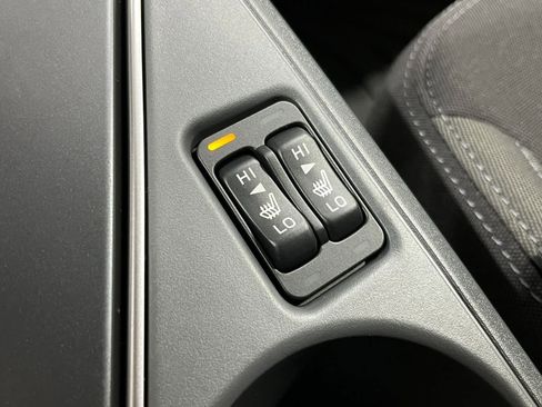 New 2025 Subaru Crosstrek 2.0i Premium image 19