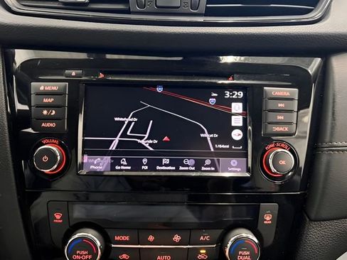 Used 2020 Nissan Rogue SL w/ Premium Package AWD/4WD image 29