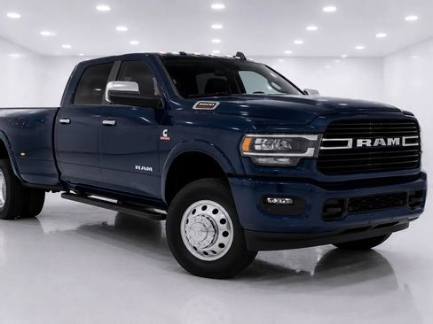 Used 2022 RAM 3500 Laramie AWD/4WD image 7