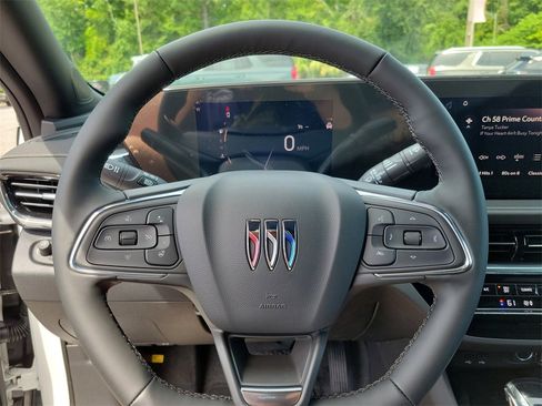 New 2025 Buick Envista Avenir image 15