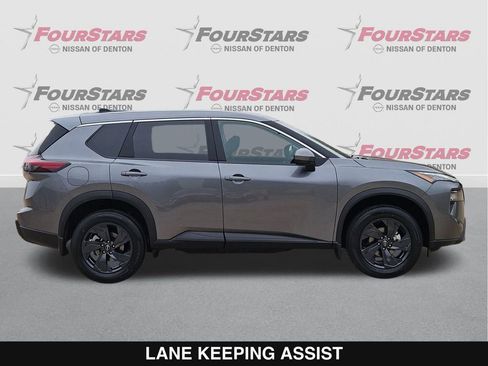 New 2026 Nissan Rogue SV FWD image 3
