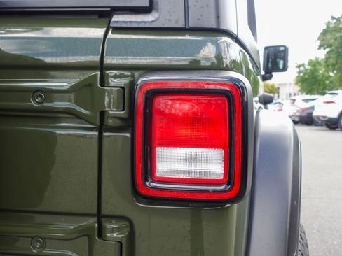 Used 2021 Jeep Wrangler Unlimited Sport AWD/4WD image 6