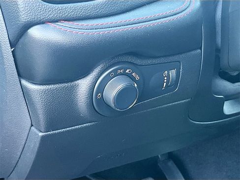 Used 2024 Dodge Durango GT image 10