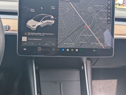 Used 2020 Tesla Model Y Long Range image 24