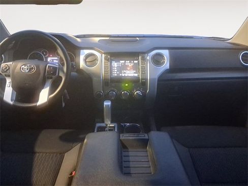 Used 2016 Toyota Tundra SR5 image 10