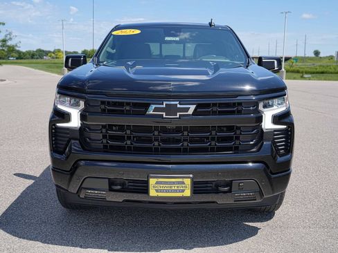 Used 2025 Chevrolet Silverado 1500 RST AWD/4WD image 2