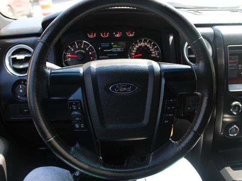 Used 2014 Ford F150 FX4 w/ Equipment Group 402A Luxury AWD/4WD image 9