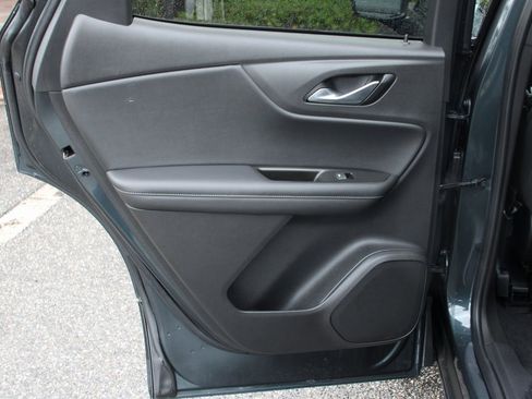 Used 2019 Chevrolet Blazer LT image 31