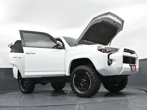 Certified 2024 Toyota 4Runner SR5 Premium w/ Moonroof Package AWD/4WD image 42
