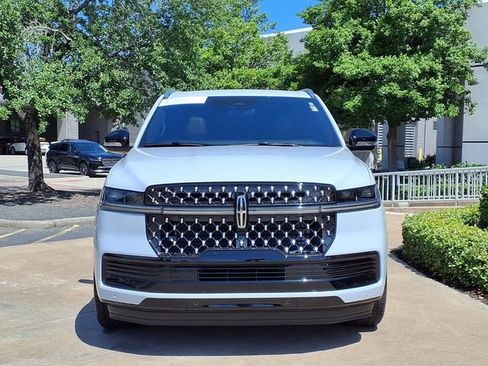 Certified 2025 Lincoln Navigator Black Label AWD/4WD image 20