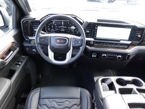 Used 2024 GMC Sierra 1500 Elevation image 37