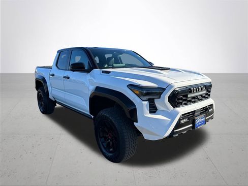 Used 2024 Toyota Tacoma TRD Pro image 5
