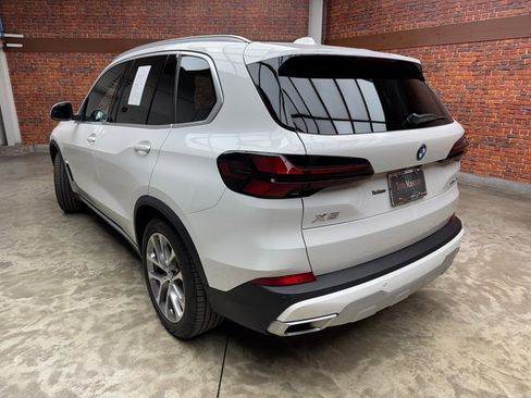 Certified 2025 BMW X5 xDrive40i image 2