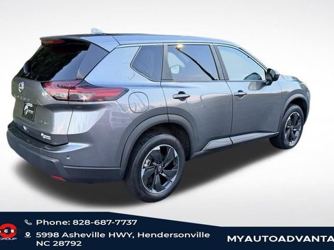 Used 2025 Nissan Rogue SV AWD/4WD image 5