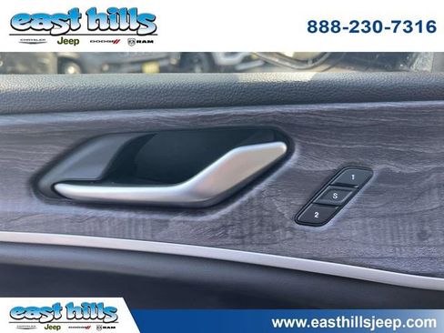 Certified 2023 Jeep Grand Cherokee L Limited image 22