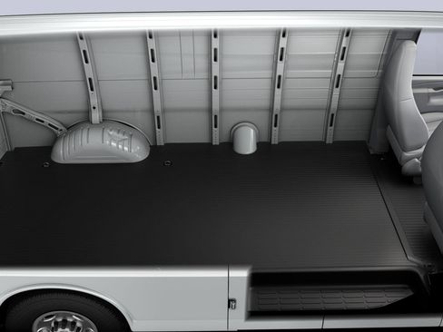 New 2026 Chevrolet Express 2500 Extended RWD image 6