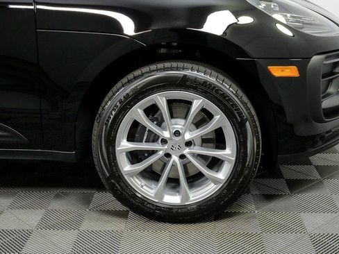 Certified 2026 Porsche Macan Turbo AWD/4WD image 39