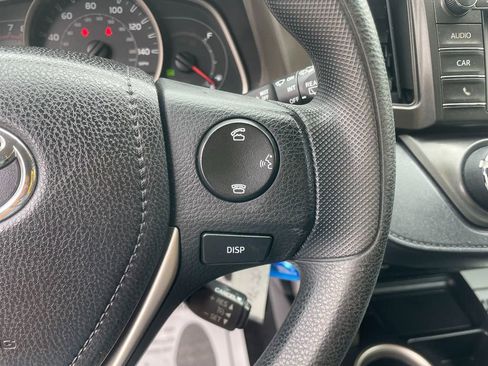 Used 2014 Toyota RAV4 LE AWD/4WD image 17