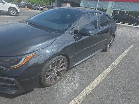 Used 2021 Toyota Corolla XSE FWD image 6