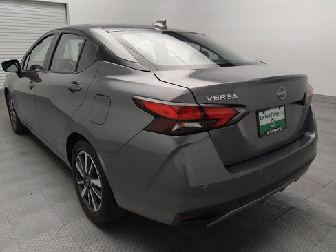 Used 2025 Nissan Versa SV FWD image 5