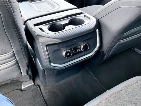 Used 2025 Ford Expedition Max Active image 33