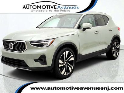 Used 2024 Volvo XC40 B5 Plus w/ Protection Package Premier