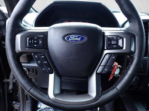 Used 2019 Ford F150 XLT w/ Equipment Group 302A Luxury AWD/4WD image 16