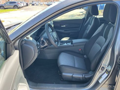 New 2026 Nissan Sentra SV w/ SV Convenience Package FWD image 13