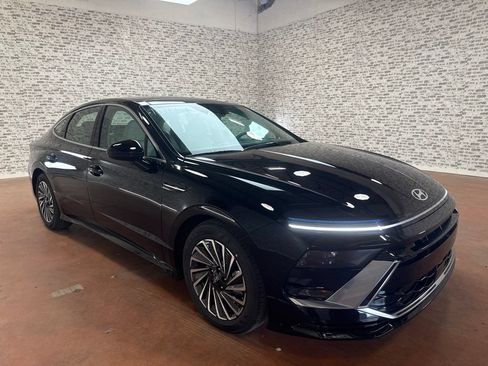 New 2026 Hyundai Sonata SEL FWD image 1