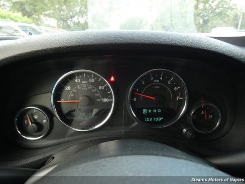 Used 2017 Jeep Wrangler Unlimited Sahara w/ Connectivity Group image 21