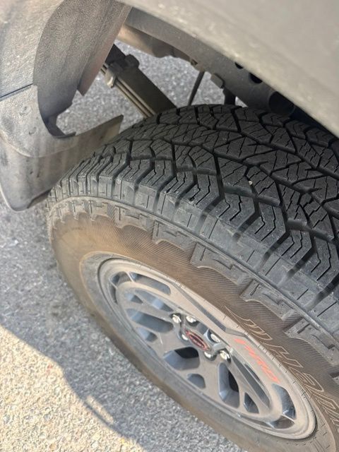 Certified 2025 Nissan Frontier PRO-4X AWD/4WD image 9
