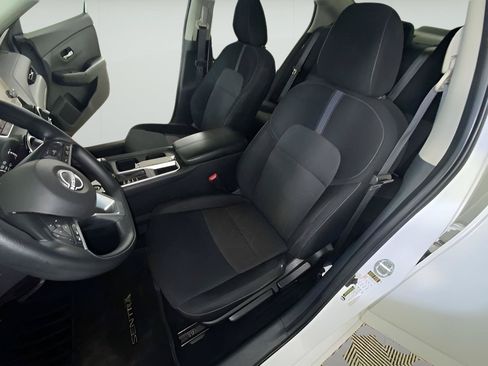 Used 2024 Nissan Sentra SV FWD image 14