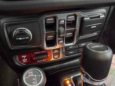 New 2026 Jeep Gladiator Rubicon AWD/4WD image 20