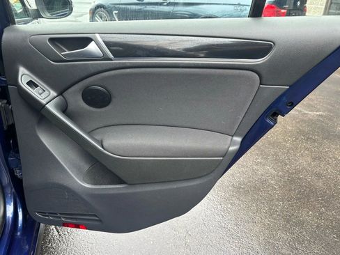 Used 2013 Volkswagen Golf 4-Door image 18