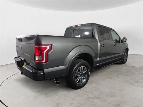 Used 2017 Ford F150 XLT w/ Equipment Group 302A Luxury image 5