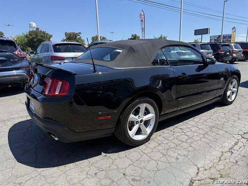 Used 2011 Ford Mustang GT Premium w/ Security Pkg RWD image 6