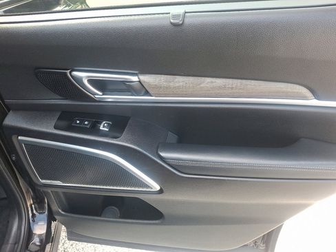 Used 2022 Kia Telluride SX w/ SX Prestige Package image 13